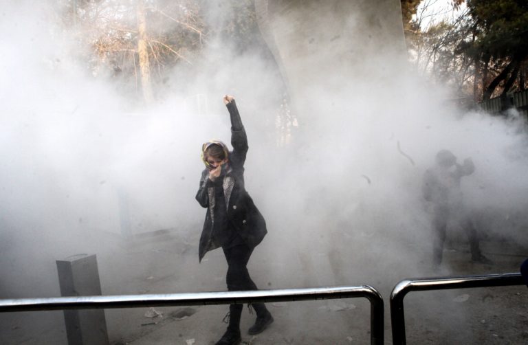 Irán a CIA-t és a Moszadot vádolja a tüntetések szervezésével