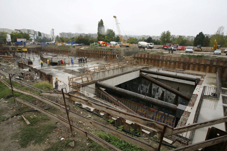 Tíz éve történt: Beomlott az épülő négyes metró alagútja