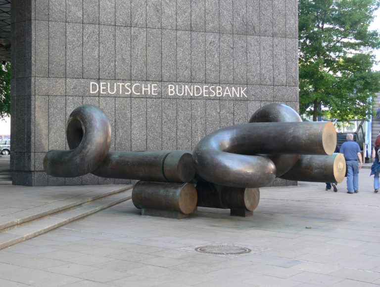 A Bundesbank a választások előtt hazavitte az aranykészlet nagy részét