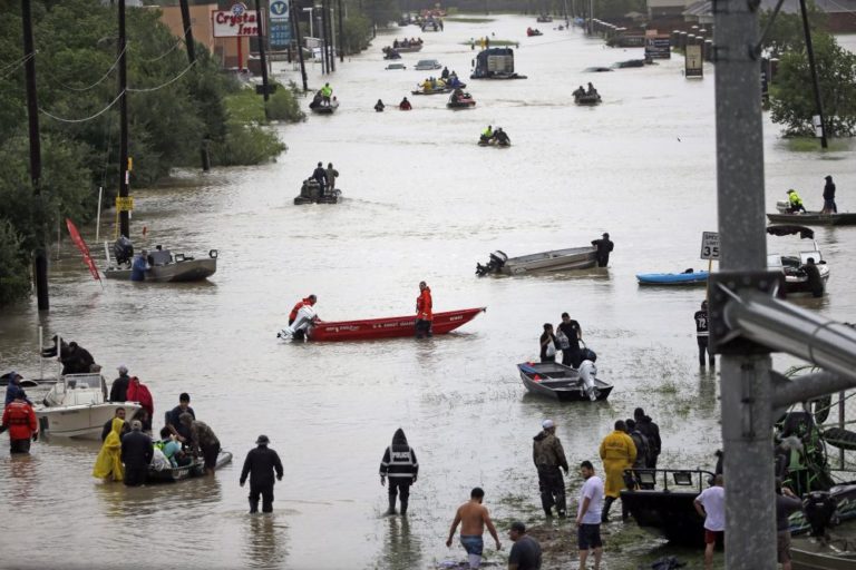 Houston két centit süllyedt a hurrikán miatt