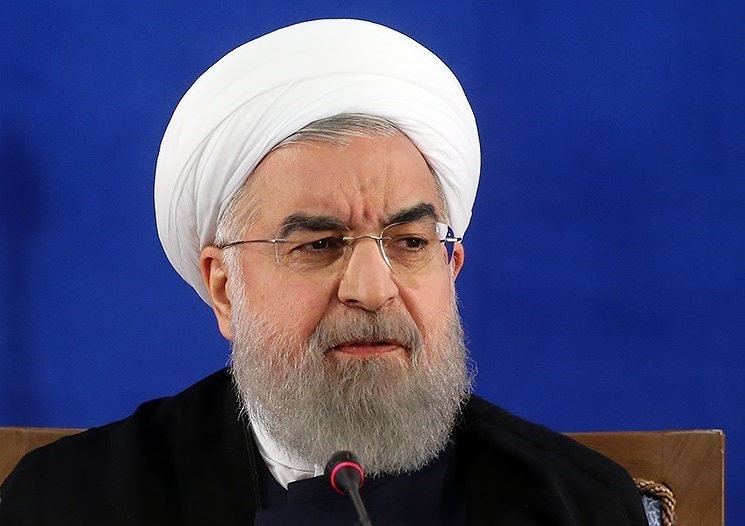 Róháni Trumpra utalva: Irán senkitől sem tűri el, hogy fenyegessék