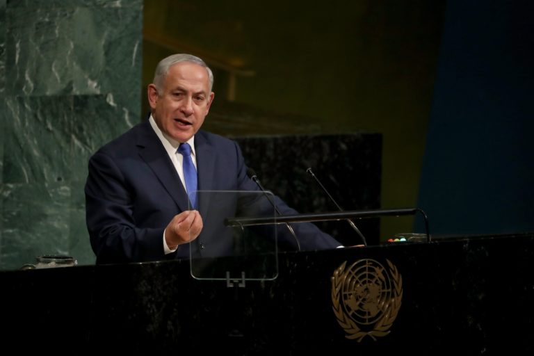 A médiában veszett össze a rendőrséggel az izraeli miniszterelnök