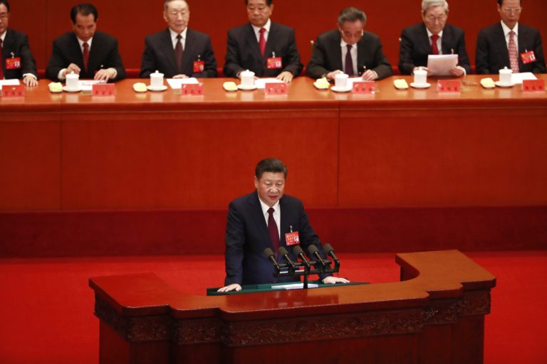 Új korszakot ígér a kínai elnök, de valójában minden marad a régiben