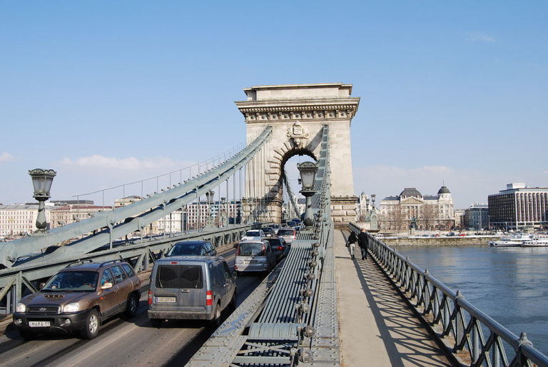 Szerdáig komoly forgalomkorlátozás Budapesten