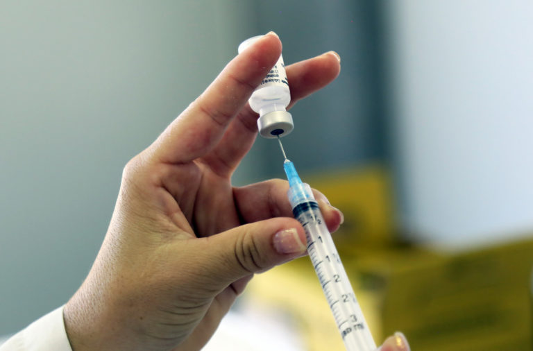 Közösen szerezhetnek be védőoltásokat a V4 országai
