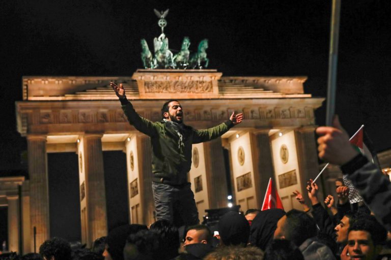 Kiutasíthatják Németországból az antiszemita bevándorlókat
