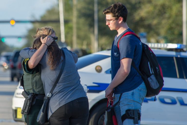 Az FBI-t is figyelmeztették az iskolai lövöldözőről
