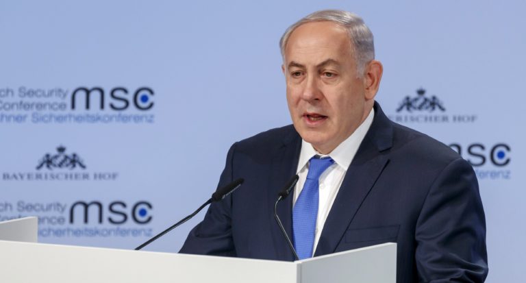 Vádalkut kötött Netanjahu bizalmi embere
