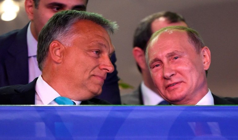 Miért vált Putyin barátjává Orbán Viktor?