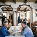 Bréking nyúz, április 6. – Tudósítás a másik valóságból