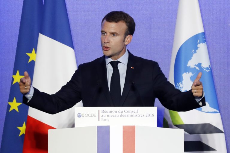 Macron: szankciók kellenek a menedékkérőket elutasító tagállamok ellen