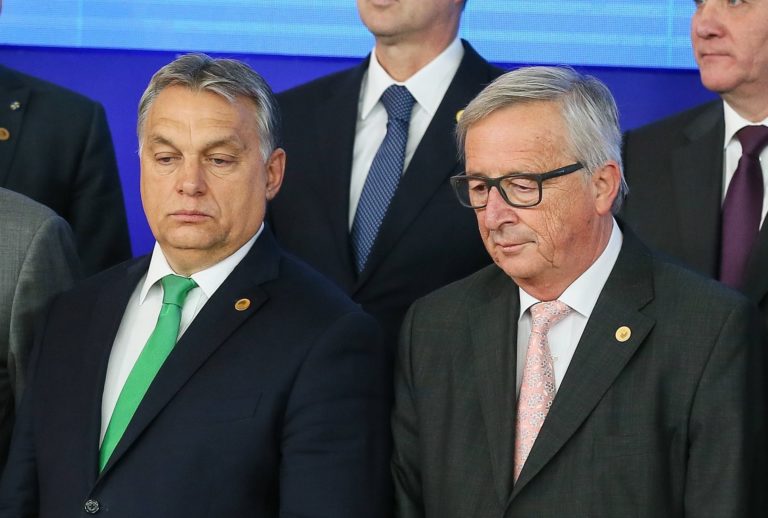 Orbán mindig tudta, mikor kell visszakozni