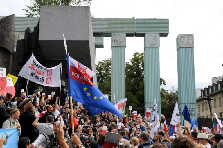 Lengyelországban még lehet bízni a nép erejében