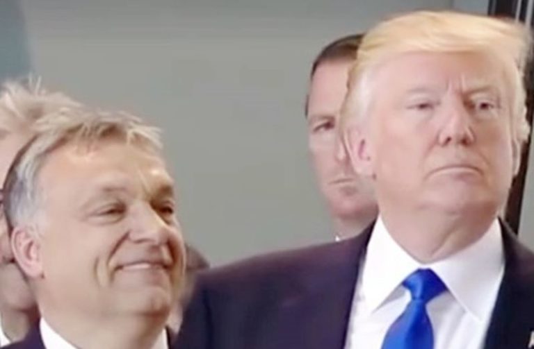 Trump ajándék Orbánnak