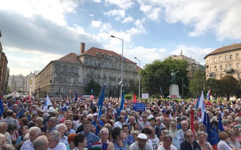 Az európai Magyarországért tüntettek