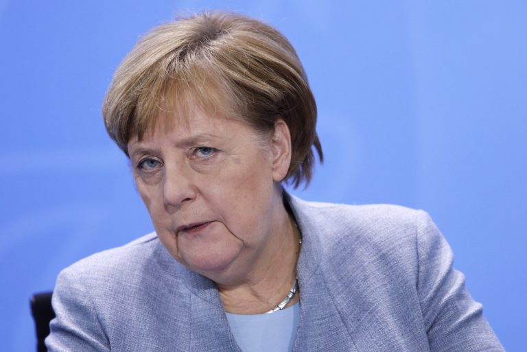 Merkel: mindent meg kell tennünk a fajgyűlölet mérge ellen!