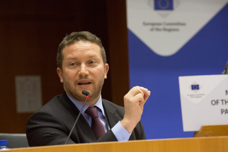 Ujhelyi Istvánt újra az EP közlekedési és turisztikai bizottság alelnökének választották