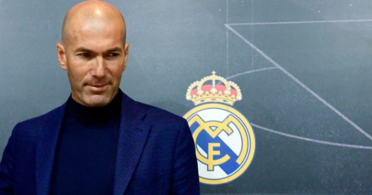Futball szenzáció: Zidane visszatért a Real Madridhoz