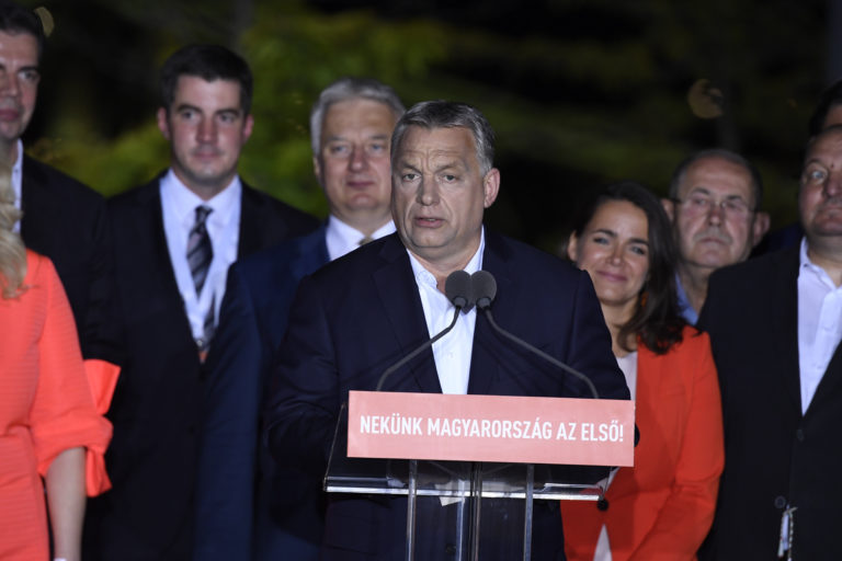 Fidesz: nincs kétharmad, nagy győztes a Momentum és a DK