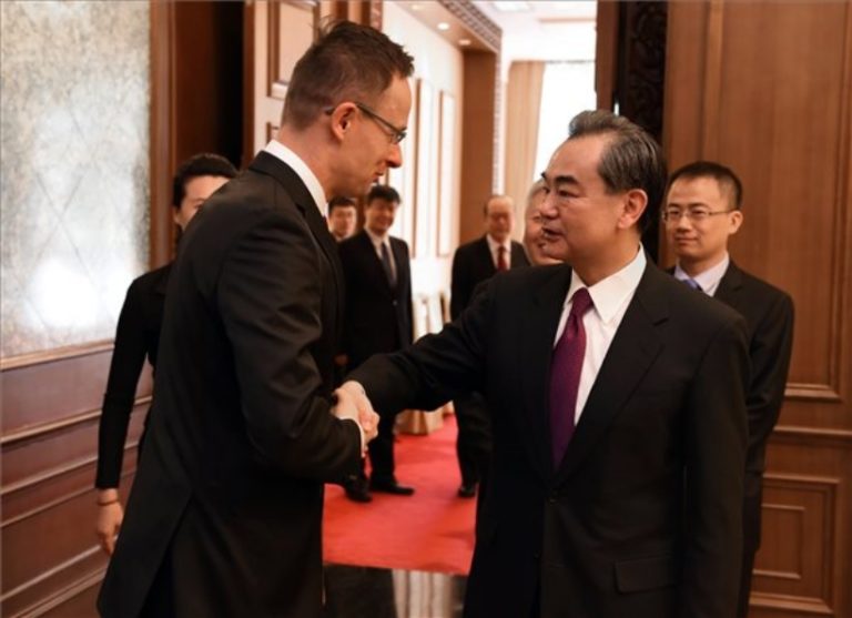 Budapestre jön a kínai diplomácia vezetője