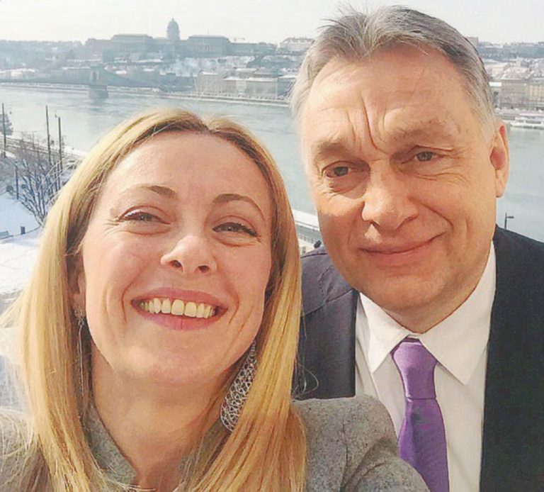 Orbán az újfasisztáknál: határt feszeget vagy már lép?