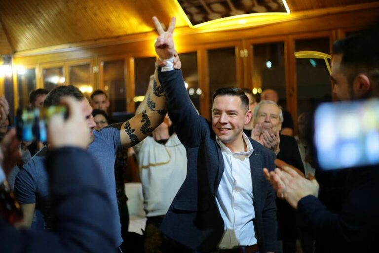 Nagyon nyert az ellenzék Dunaújvárosban