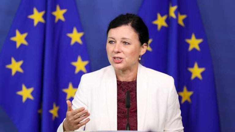 “Az EU fel akar lépni a korrupcióval szemben Magyarországon és Lengyelországban”