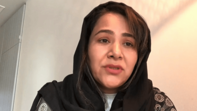 Afgán miniszterasszony: kész vagyok együttműködni a tálibokkal
