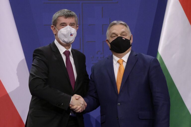 “Helyhiány miatt” nem vehetett részt a kritikus sajtó a Babis – Orbán sajtótájékoztatón