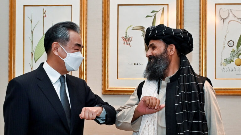 Kína a mentor és a szponzor szerepére készül Afganisztánban