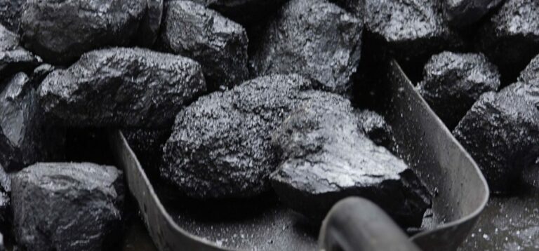 A környezetszennyező szén Putyin háborújának igazi nyertese