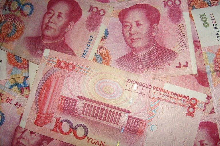 A jüan kiszorítja a dollárt a kínai-orosz kereskedelemből