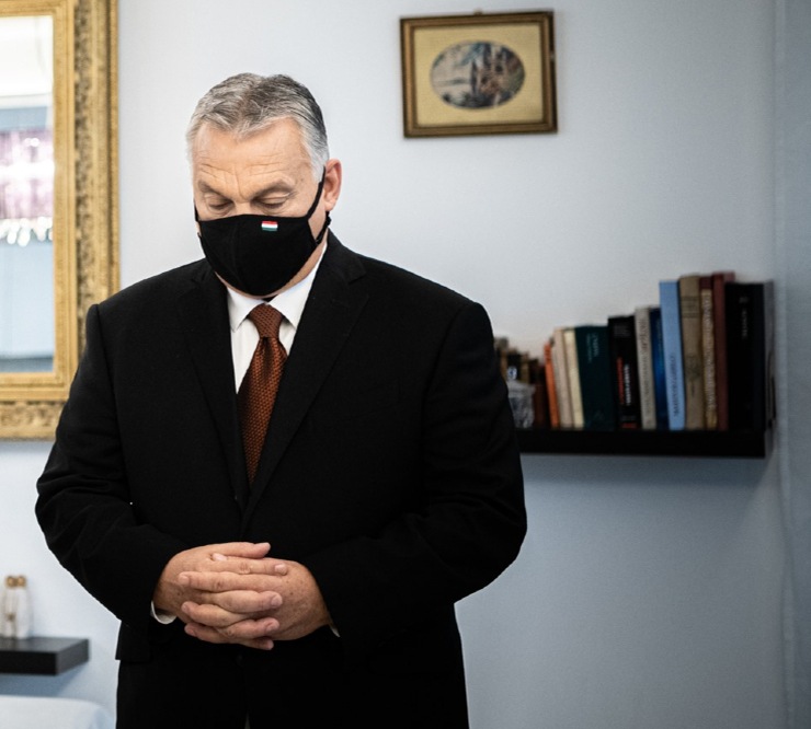 Orbán Viktor kétségbeesetten keres 10 milliárd eurót