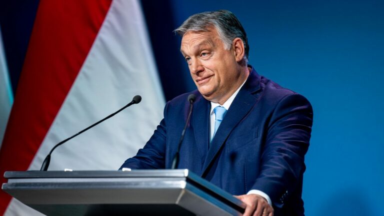 Orbán felzárkózik, de hova?