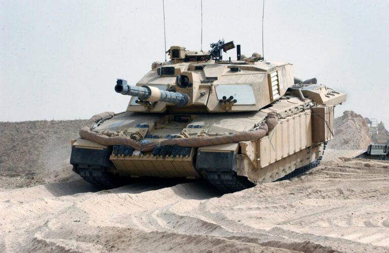 Nagy Britannia tankokat küld Ukrajnába