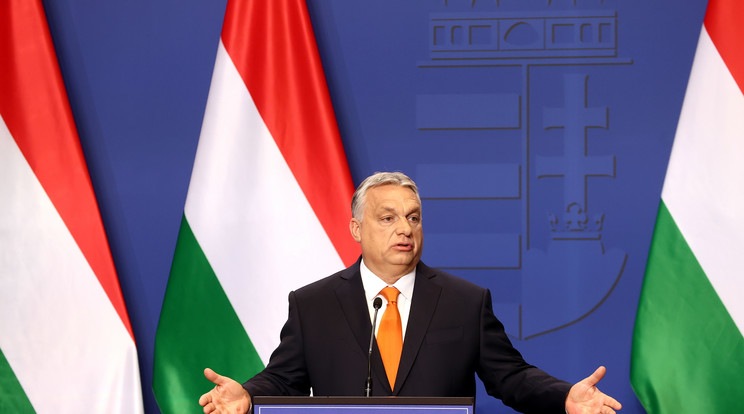 Orbán nem fasiszta, de…