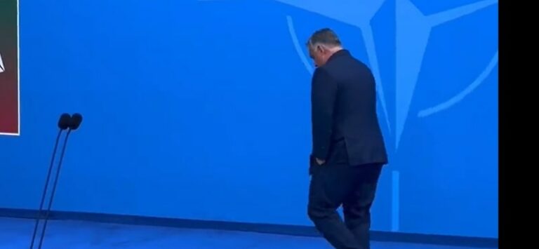 Orbán a zsaroló mohikán