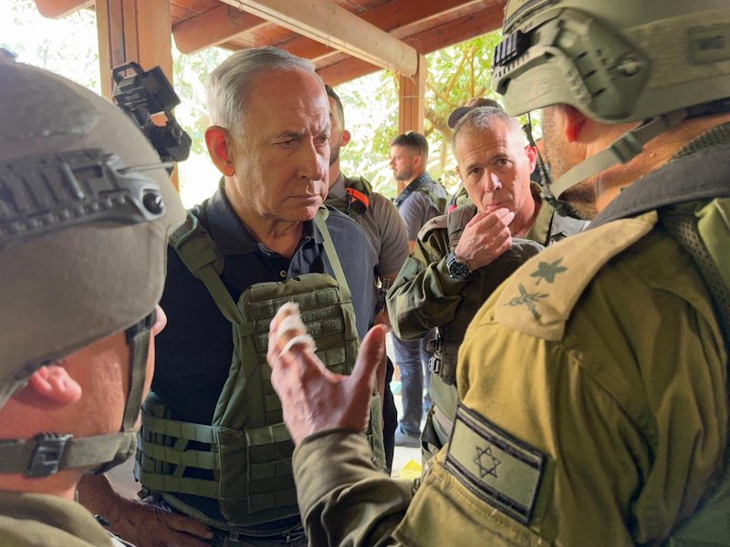 New York Times: minél előbb bukik meg Netanjahu annál jobb