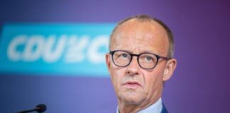 Mit lép Orbán, ha az EU a befagyasztott orosz vagyonból akarja támogatni Ukrajnát?