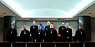 Az Alkotmánybíróság megvásárlása