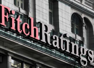 Leminősítették az Orbán kormány gazdaságpolitikáját az osztogatás miatt