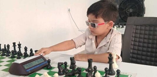 A hároméves sakkzseni