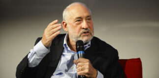 Stiglitz: Az ukrajnai háború költségeit Putyinnal kell megfizettetni!