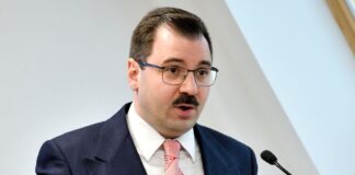 Isten, Haza, Család