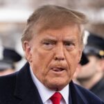 Trump cinkelt kártyákkal játszik , de van benne rendszer