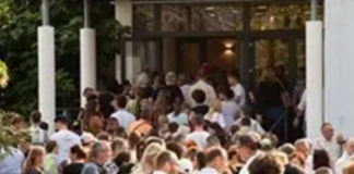 Lelkész társait is becsapta Bróker Józsi a Hit gyülekezetében