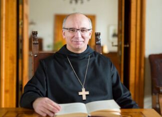 Pannonhalma főapátja: „Nem leszek a kampány része”