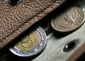 Elszegényedő társadalom, gyenge gazdaság, átrendeződő politika