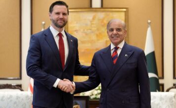 Trump Kínát is fenyegeti az iráni kikötők blokádjával