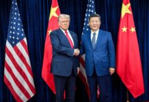 A kínai elnök mindhalálig akar uralkodni, mint Mao Ce-tung — de már készül az utódlásra